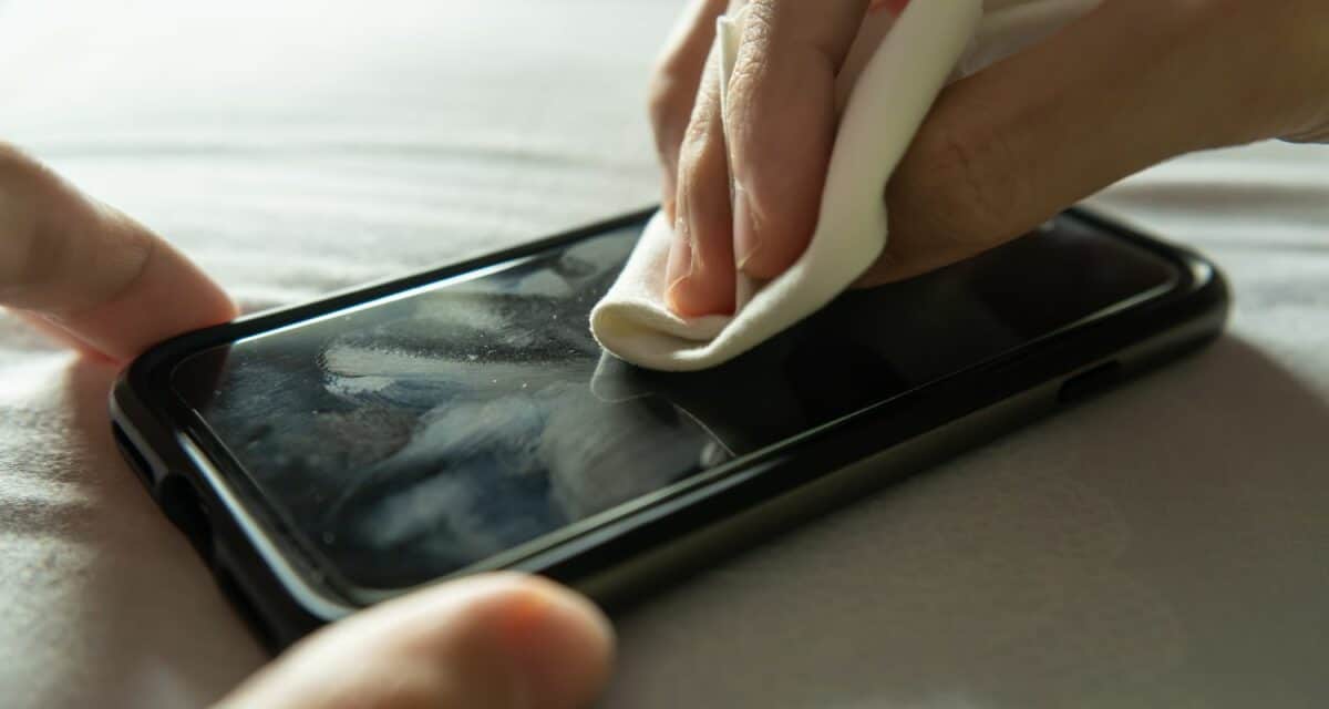 Clean Your Tech - How Your Smartphone May Be Exposing You to Allergens